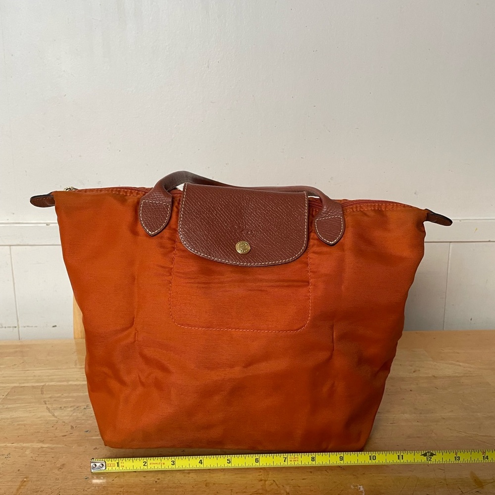 Longchamp Le Pliage (Medium)